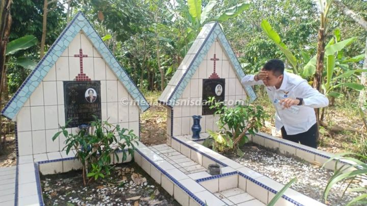 20190128 181759 awali kerja politik jansen sitindaon jiarah ke makam oppung di silumboyah