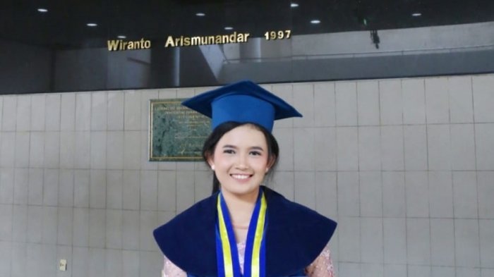 Kisah Putri Batak Lulus ITB Bikin Haru, Reni Silaban Yatim Piatu, Ibu Meninggal Kena Kanker
